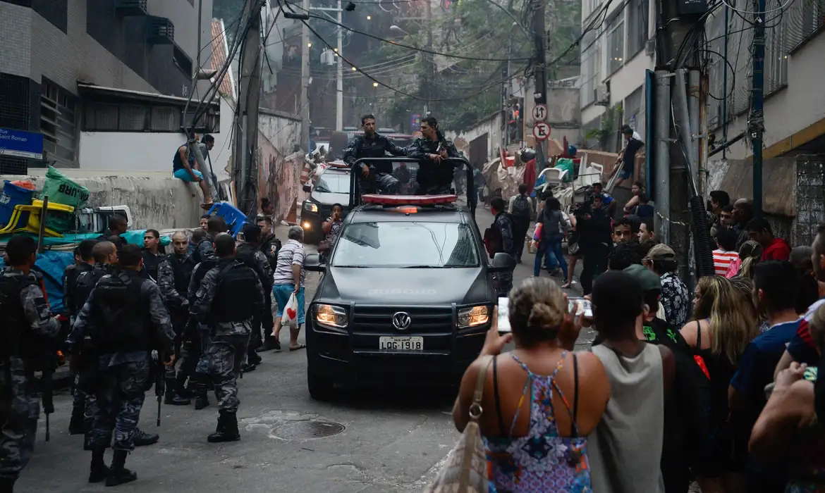 Rio pós-operação: guerra nas ruas e pouca esperança no Rio de Janeiro